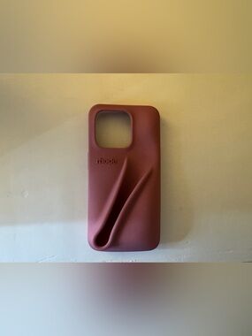 Rhode Mauve iPhone 15 pro Case